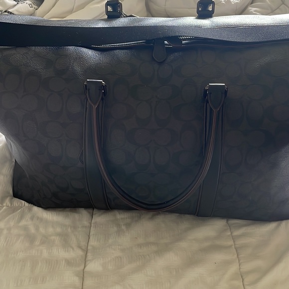 Men’s coach duffel bag, brand new never used. Tags still in pocket! - Picture 11 of 13